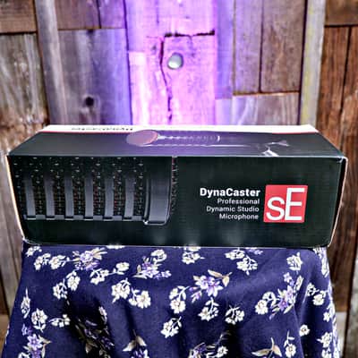 sE Electronics Dynacaster Professional Dynamic Studio Microphone image 4