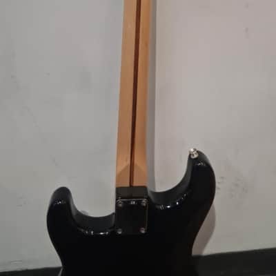 Fender stratocaster 2005 image 5