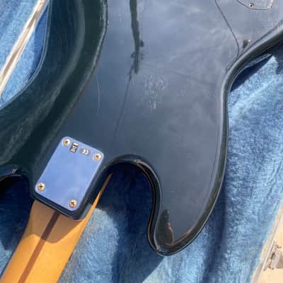 Fender Jazz Bass Deluxe 2005 - Black image 12