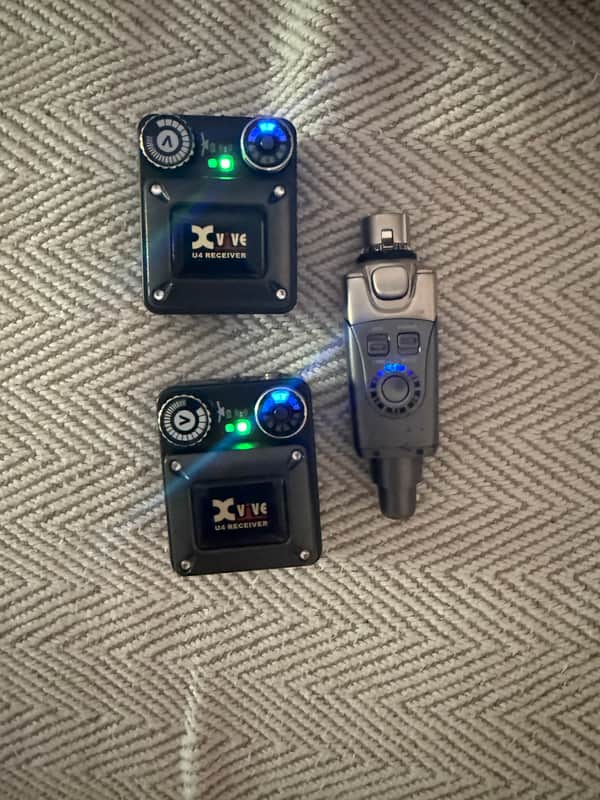 Xvive U4 Wireless In-Ear Monitor System 2019 - 2020 - Black image 1