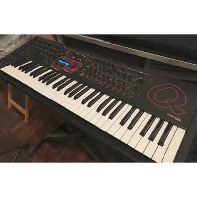 Waldorf Q Phoenix 61-Key Synthesizer