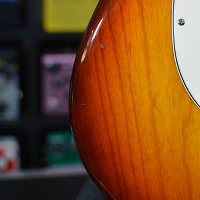 Ernie Ball Music Man Sterling USA 4H with Rosewood Fretboard 2000 - Honey Burst image 9