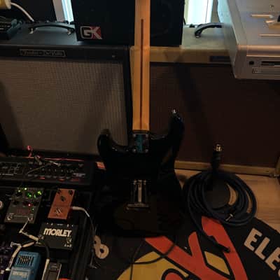 Fender Strat plus Deluxe 1988 - Black image 2
