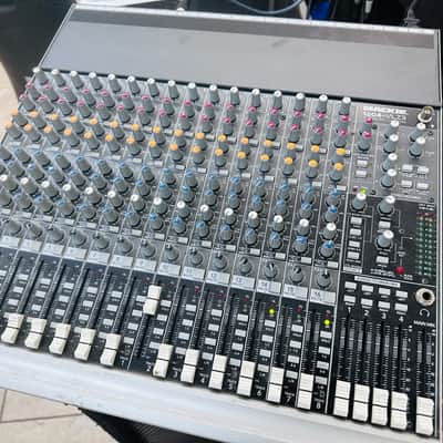 Mackie 1604-VLZ3 16-Channel Mic / Line Mixer | Reverb