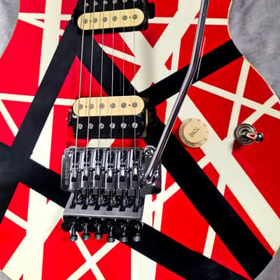 Sterling AX40D Axis EVH Runaround Custom image 3