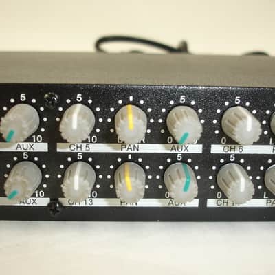 Peavey LM16S 16-Channel Stereo Line Mixer image 5