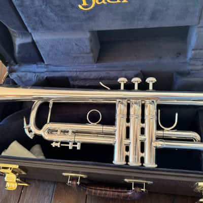 Bach Model LR180S37 Stradivarius Professional Bb Trumpet - Excellent Condition! image 3
