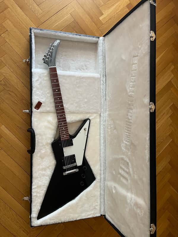 Gibson Explorer 2012 Ebony EMG 81/60 /w batttery box image 1