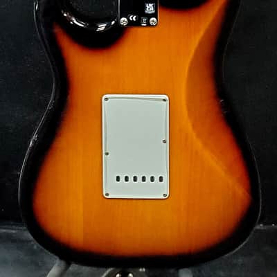 Fender American Vintage II '57 Stratocaster 2022 - 2-Color Sunburst w/FREE Pro Set Up image 7