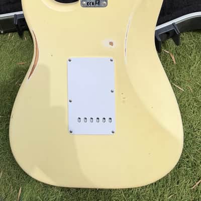 Fender Road Worn '60s Stratocaster with Rosewood Fretboard 2009 - 2018 - Olympic White image 3