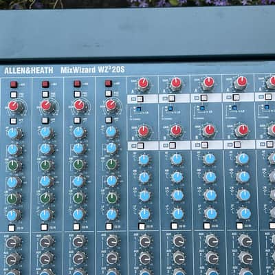 Allen & Heath MixWizard WZ3 20S 12-Channel / 20-Input Stereo Mixer 2004 - 2013 - Blue image 5