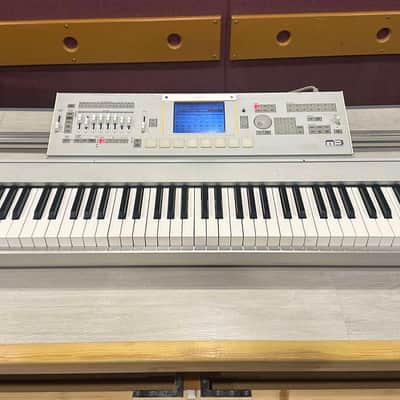 Korg M3 88 2010s - Gray