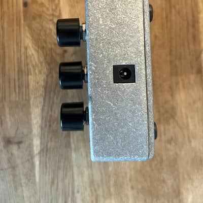 Electro-Harmonix Worm Analog Wah / Phaser / Vibrato / Tremolo + adapter image 6