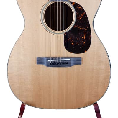 Martin 0018 Acoustic Guitar with Hardshell Case Serial #: 2800400 image 1