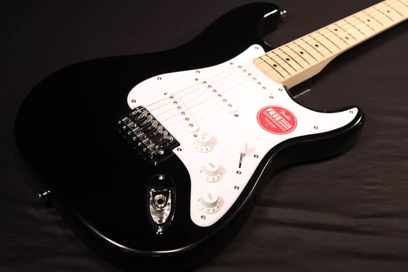 Squier Squier Sonic Stratocaster Maple Fingerboard White Pickguard Black 779 image 1