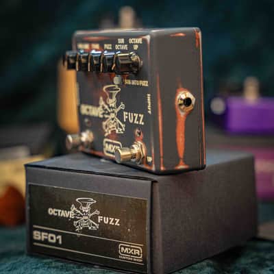MXR SF01 Slash Octave Fuzz 2013 - Present - Graphic image 2