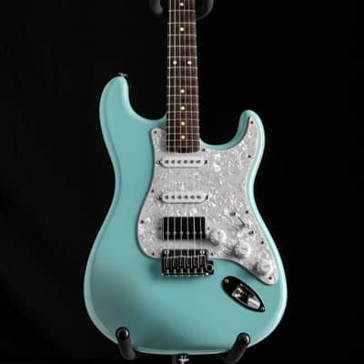 Used Iconic Guitars Vintage Modern S-HR Daphne Blue image 1
