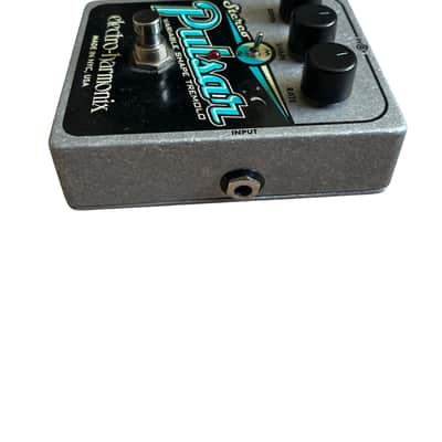 Electro-Harmonix Stereo Pulsar Analog Tremolo 2007 - Present - Blue image 3