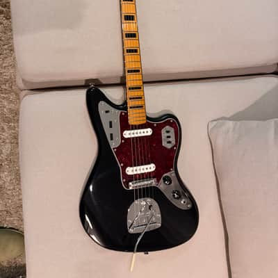 Fender Vintera II '70s Jaguar with Maple Fretboard 2023 - 2026 - Black