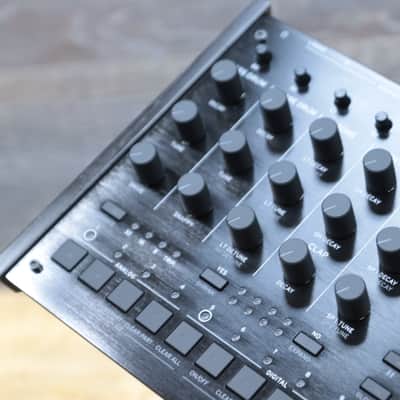 Korg Drumlogue Hybrid Drum Machine 11 Voices 128 Drum Kits Dynamic Sequencer image 10