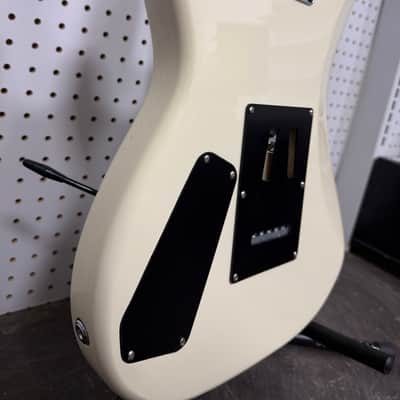 Kramer Baretta Special with Granadillo Fretboard 2010s - Vintage White image 12