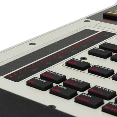 Akai MPC XL Standalone MPC For Sampling And Sequencing image 7