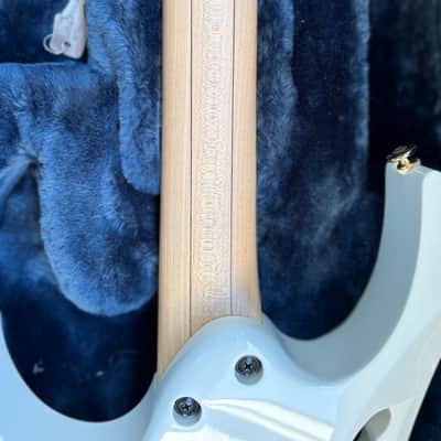 2007 Team J. Craft Ibanez JEM7V-WH Steve Vai Signature with Rosewood Fretboard 2004 - 2019 - White image 23