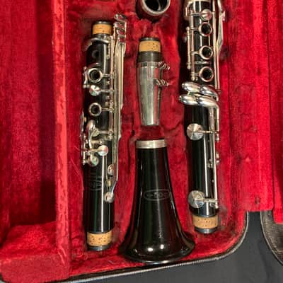 Vintage 1970's Vito USA Reso-Tone Bb Student Clarinet Outfit image 2