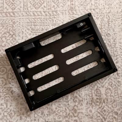 Bolt Custom Pedalboard - Gloss Sparkle Finish | Handmade image 3