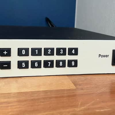 Oberheim Matrix 1000 Rackmount 6-Voice Synthesizer - White Eprom 1.11 image 3