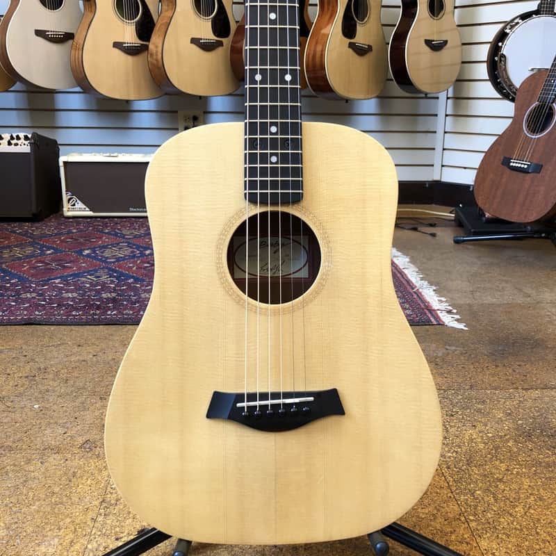 Taylor USA 305 Baby Taylor Solid Spruce/Sapele Acoustic w/Molded