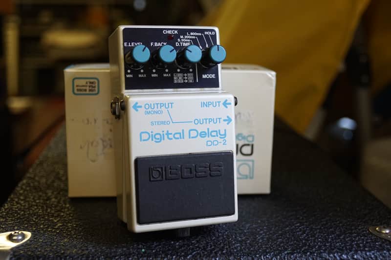 BOSS DD-2 (Blue Label) ALMOST perfect vintage Digital Delay with original box image 1