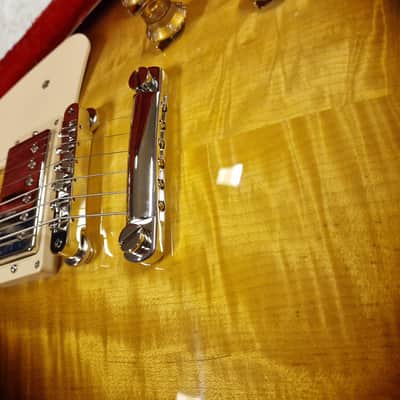 Gibson Les Paul Standard '50s Tobacco Burst Electric Guitar Figured Top image 5