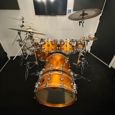 DW Collector’s Series Custom 2001 - Tangerine Halo Flake with Hardware and Hard Shell Cases image 4