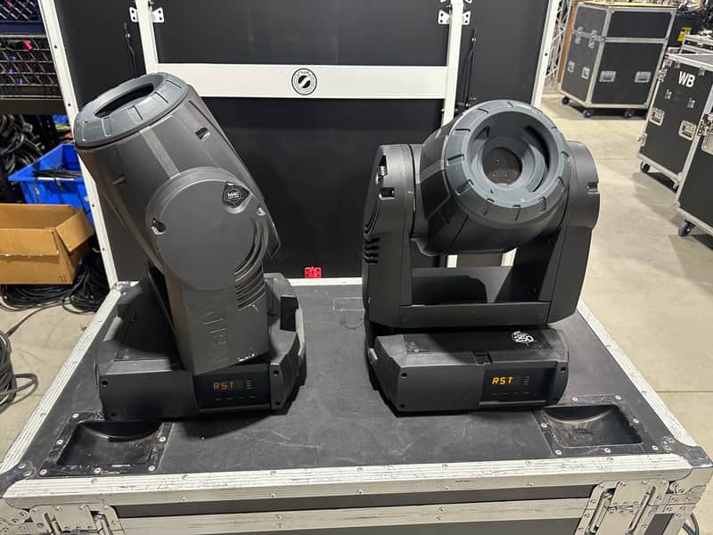 Martin Professional Mac 250 Entour Spot - 2 units in Case image 1