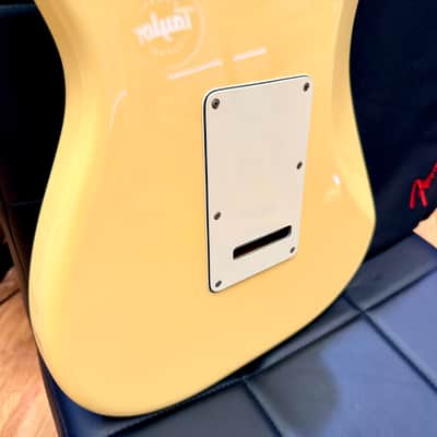 ✨MINT 2018✨ Fender Player Stratocaster HSS~ Buttercream Maple Neck + Gig Bag! image 16