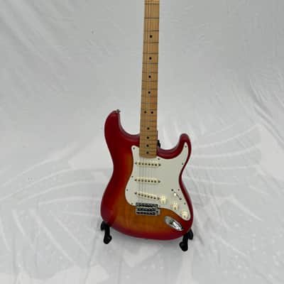 Vintage 1979 Fender Stratocaster with Maple Fretboard Sienna Sunburst image 2