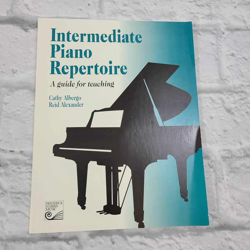 Intermediate Piano Repertoire A Guide for Teaching image 1
