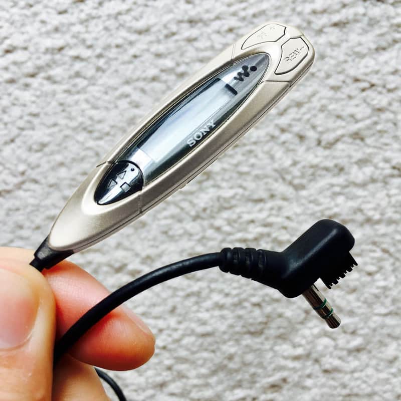 [RARE] SONY RM-WME23L Remote for Sony Walkman EX Models image 1