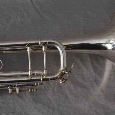 Trompeta Sib Bach Stradivarius 37 Corporation en muy buen estado image 4