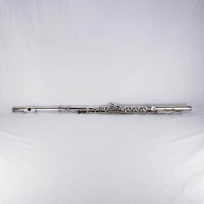Yamaha Professional Silver Flute YFL-677 image 7