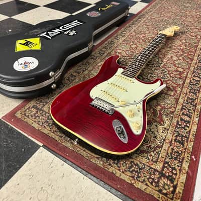 Fender Special Edition Aerodyne Classic Stratocaster MIJ - Crimson Red Transparent image 1