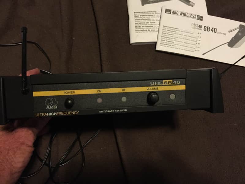 AKG SR 40 With GB 40 Guitar Bug Black image 1