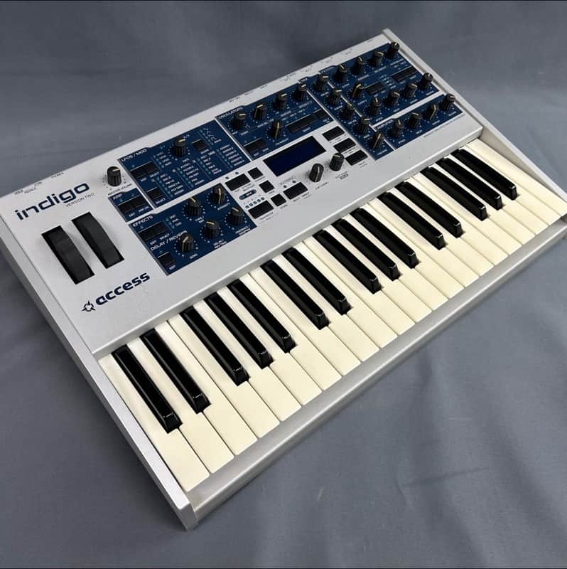 Access Virus Indigo 2 37-Key Digital Synthesizer 2002 - White image 1