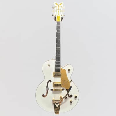 Gretsch G6136T White Falcon Hollow Body Bigsby MIJ Electric Guitar - White image 12