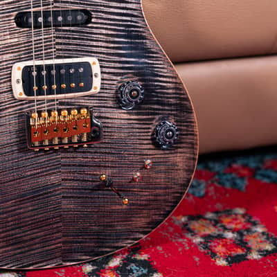 PRS Modern Eagle V 10 Top in Charcoal Burst image 4