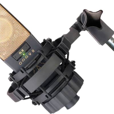 C 414 XLII AKG image 4
