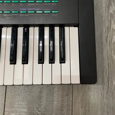 Yamaha DX 27 image 4