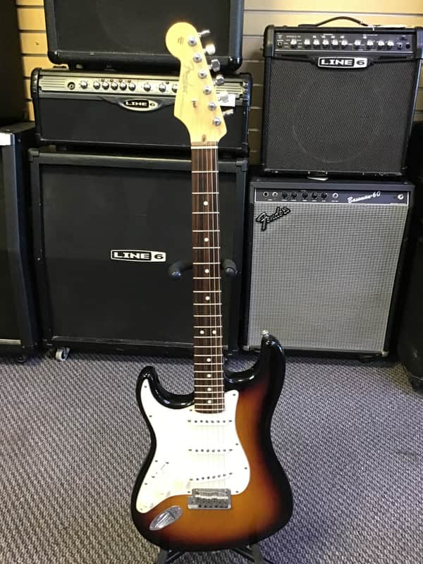Fender American Deluxe Stratocaster with Rosewood Fretboard 1999 - 2003 - 3-Color Sunburst image 1