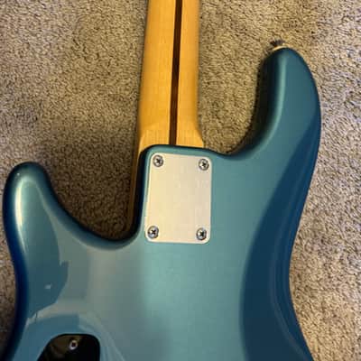 Fender Stu Hamm Signature Urge Bass 1993 - 1999 - Lake Placid Blue image 14